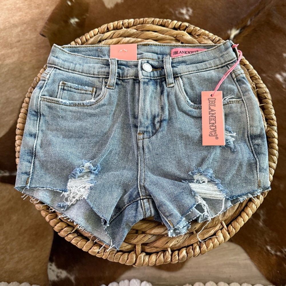 BLANKNYC Girls High Rise Denim Shorts Distressed Raw Hem Size 10 NWT